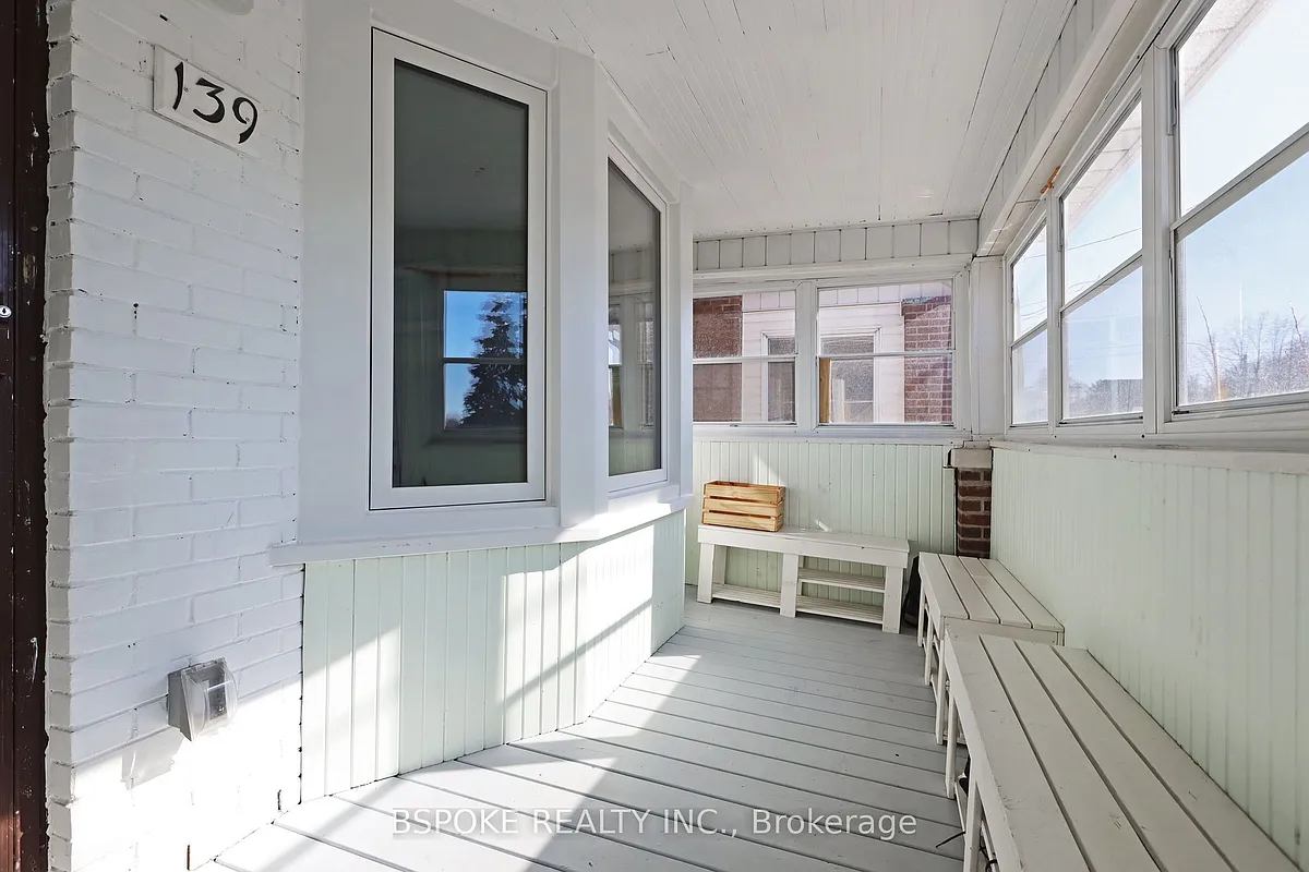 Building Photo - 139 Greenwood Ave