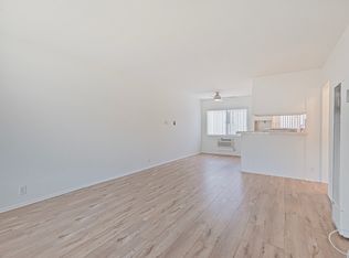 6064 Whitsett Ave #30, North Hollywood, CA 91606