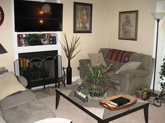 2nd image of 900 Brookrun Dr