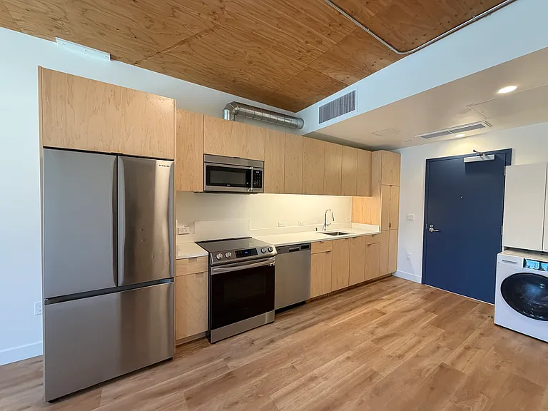 12th Street Apartments — Photo 44