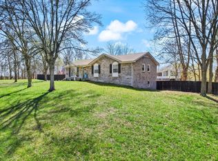 2290 Dewitt Dr, Clarksville, TN 37043