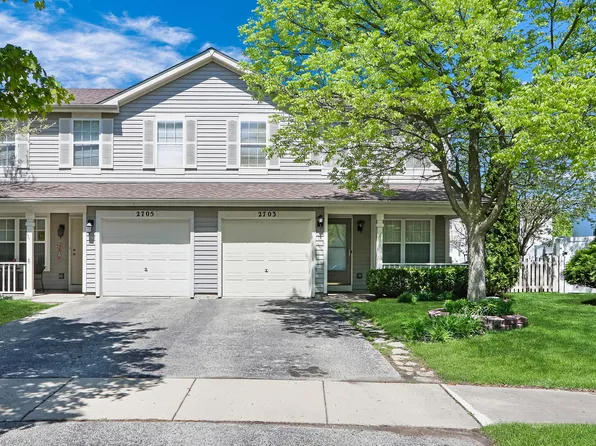 2703 Glenwood Ct, Naperville, IL 60564