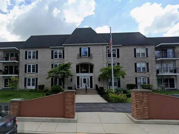 1077 Greenleaf Blvd APT 114, Elkhart, IN 46514