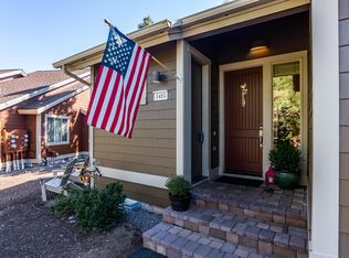 1425 Highland View Loop, Redmond, OR 97756