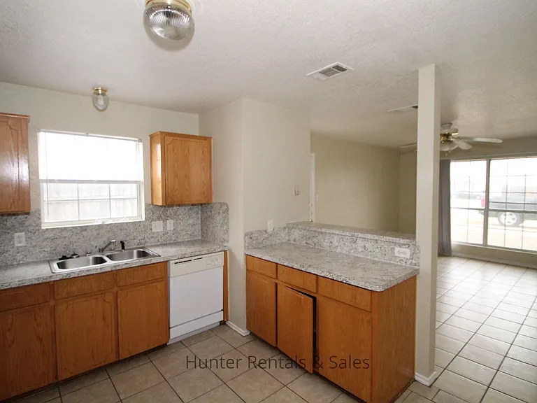 4504D Jeff Scott Dr — Photo 8