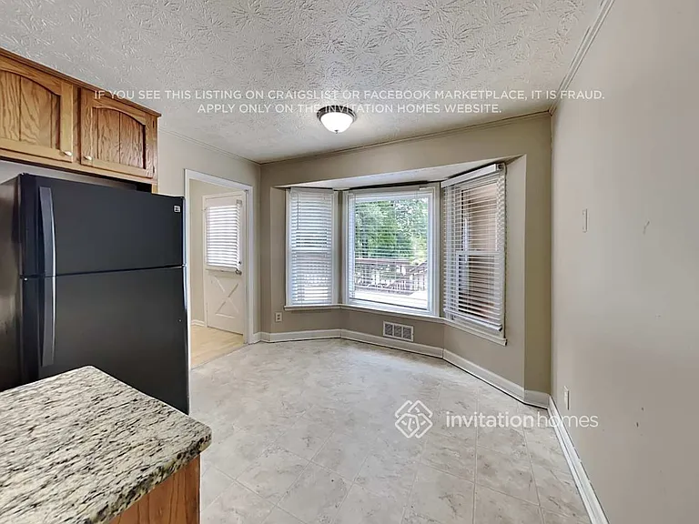 1465 Lake Lucerne Rd SW — Photo 11