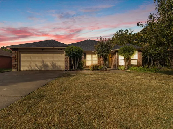 7037 Bennington Dr, Watauga, TX 76148