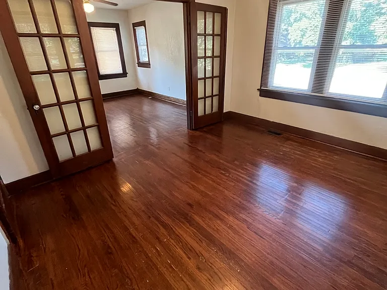 3915 Longview Ln #3921 — Photo 9