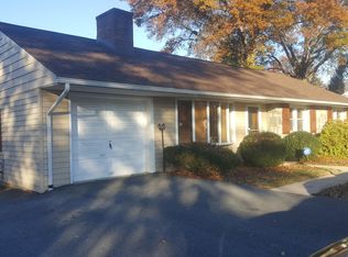 1718 Billview Dr, Lancaster, PA 17601