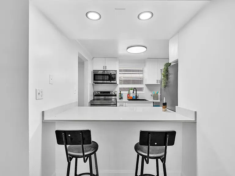 Nottingham Pine Luxury Apartment Homes — Photo 50