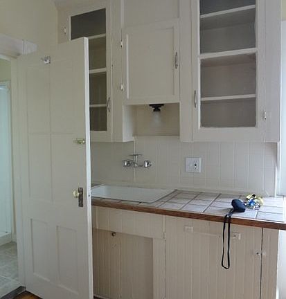 Ample storage in kitchen