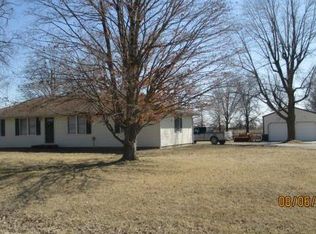 24903 E 283rd St, Harrisonville, MO 64701