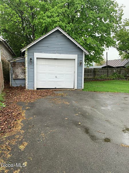 2nd image of 334 Main Street