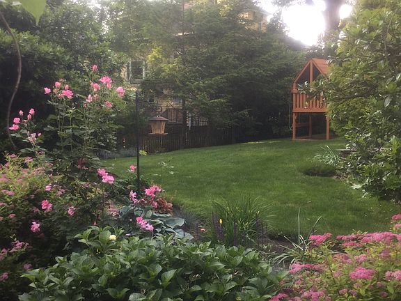 2nd image of 156 Irving Ave