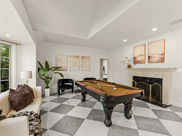 8001 Alverstone Ave — Photo 5