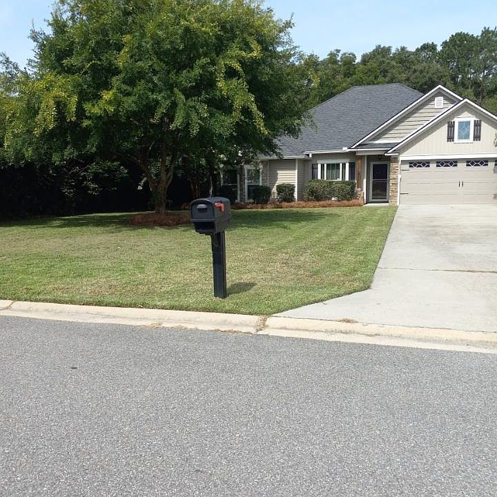 1st image of 3925 Brookfield Dr