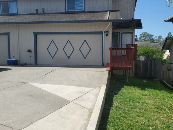 11 Altamont Dr, Watsonville, CA 95076