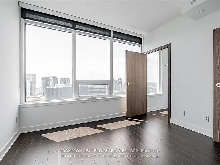 19 Bathurst St #3803 — Photo 10