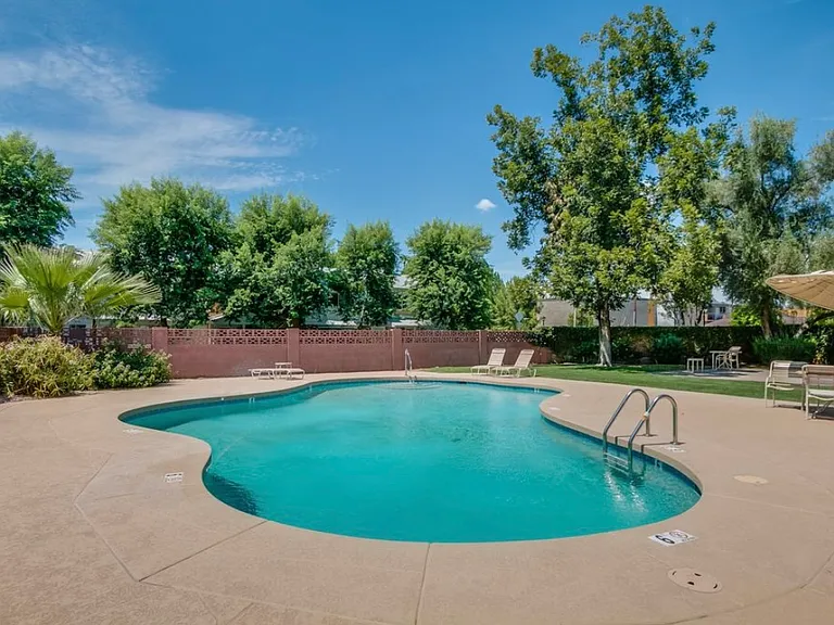 Community pool