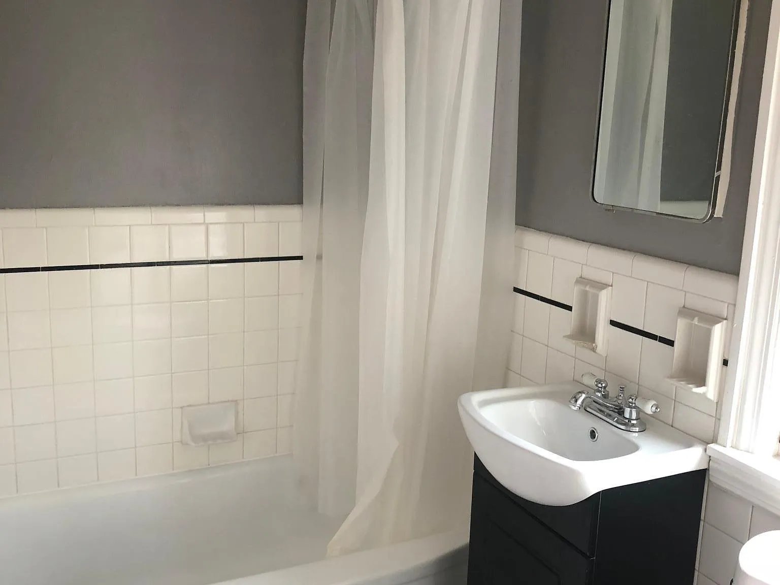 1 bed, 500 sqft, $950 — Photo 4