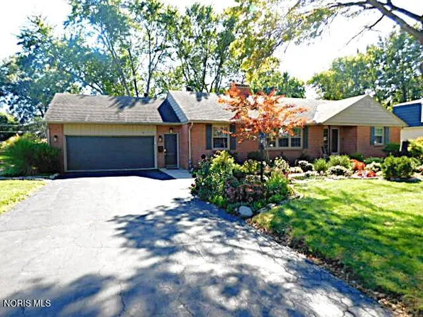 411 Church Hill Dr, Findlay, OH 45840