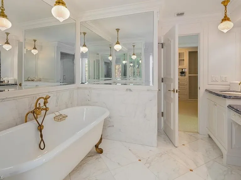 1060 Galleon Dr — Photo 20