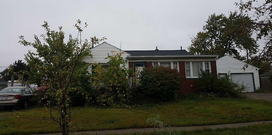 1st image of 143 Woodbury St