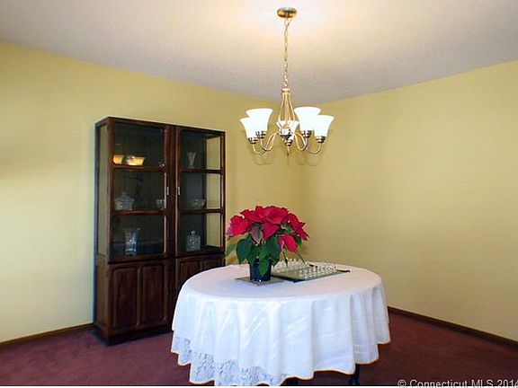 11x13 Dining Room, wall to ...