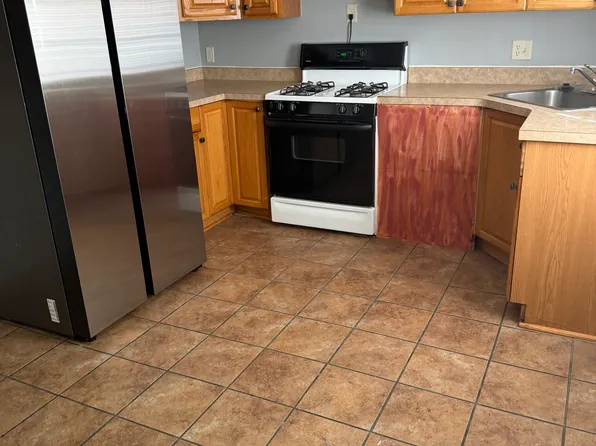 8105 Gray Haven Rd, Baltimore, MD 21222