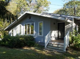 67 Old Country Rd, East Quogue, NY 11942