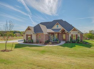 800 Villaverde Dr, Norman, OK 73071