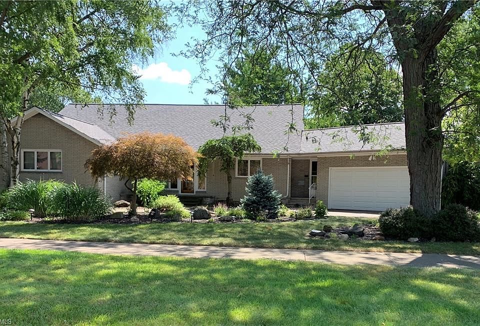 1st image of 5841 Brookside Dr