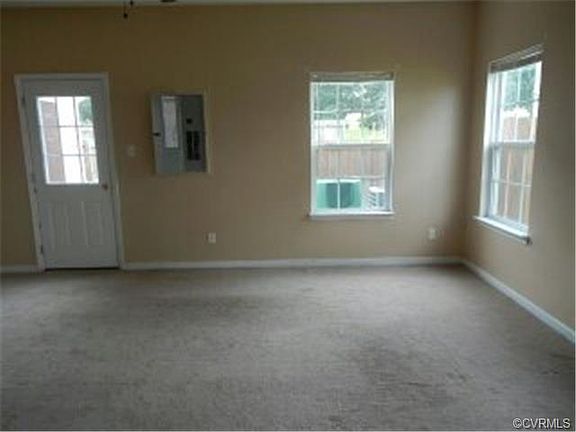 3rd image of 3947 Eagle Dr