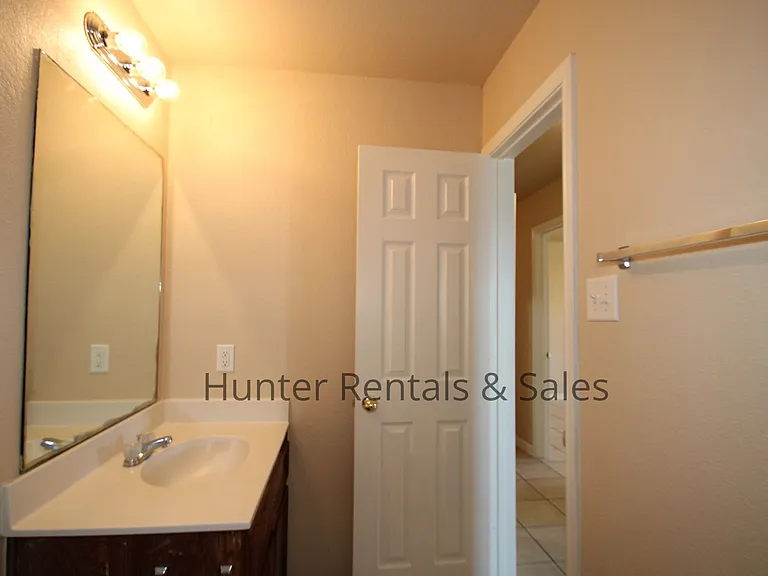 1502A Golden Eagle Ct — Photo 25