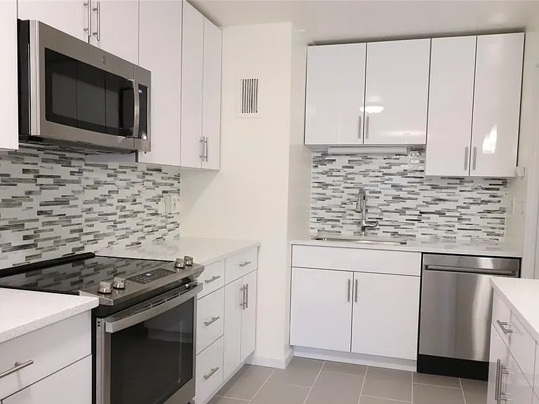 1600 Center Ave #12C — Photo 11