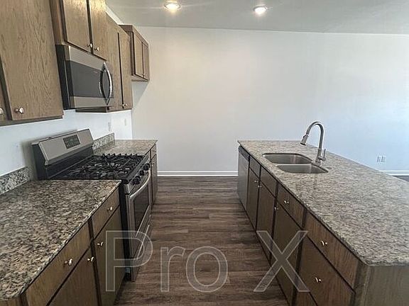 5th image of 644 Hidden Springs Dr