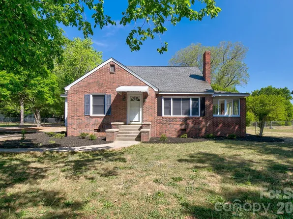 409 W Maynard St, Pageland, SC 29728