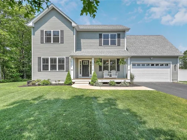 58 Watercress Ct, Coventry, RI 02816