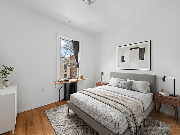 3rd image of 5-28 50th Ave #2
