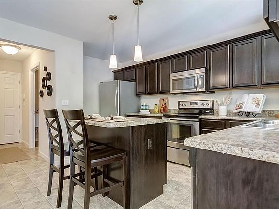 5th image of 609 Vista Conn Dr