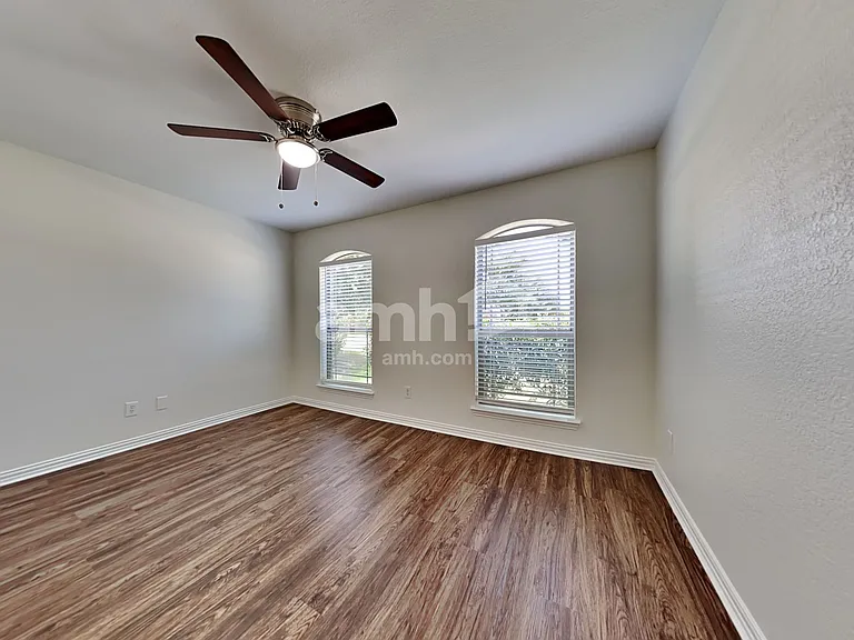 322 Creekside Way — Photo 14