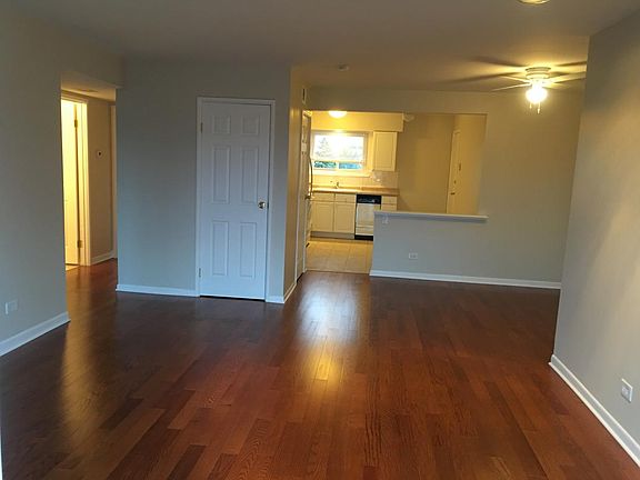 3rd image of 9419 Bay Colony Dr APT 2E