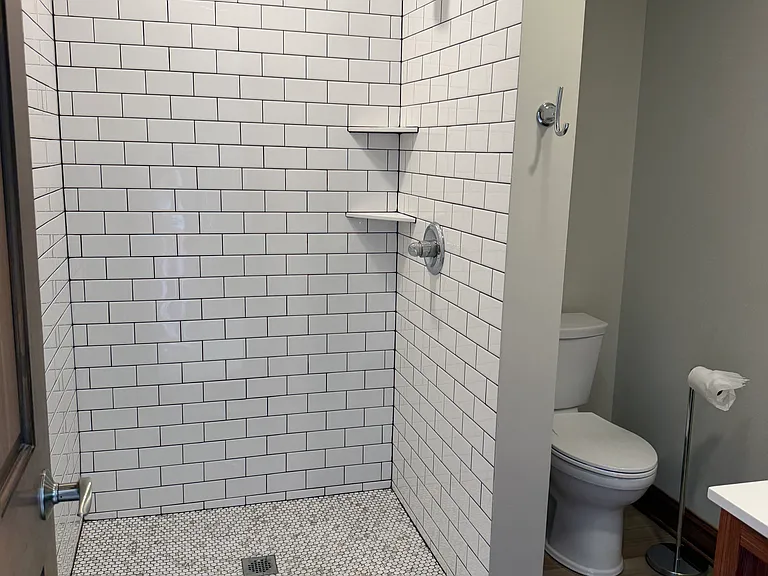 427 Delaware Ave #201 — Photo 7