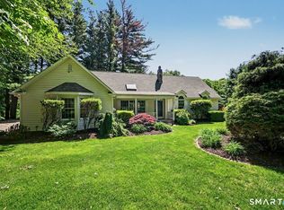 207 Grassy Hill Rd, Woodbury, CT 06798