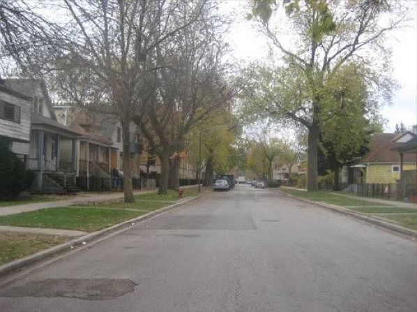 2nd image of 8018 S Manistee Ave