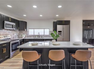 413 Falcon Ln, Las Vegas, NV 89107
