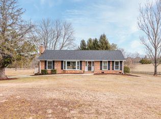 14101 Aden Rd, Nokesville, VA 20181