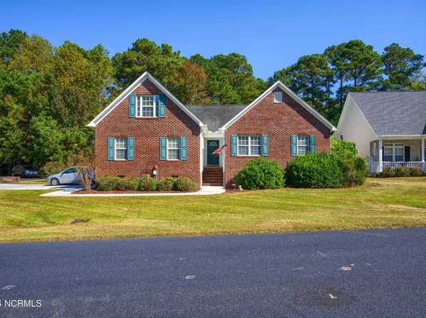 300 Sea Urchin Cove, Sneads Ferry, NC 28460