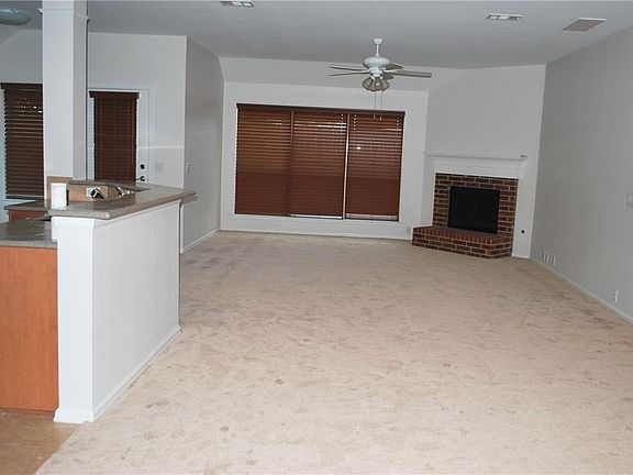5th image of 10608 Donnis Dr