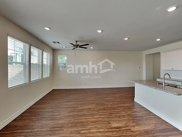 6106 Haleh Ave — Photo 6